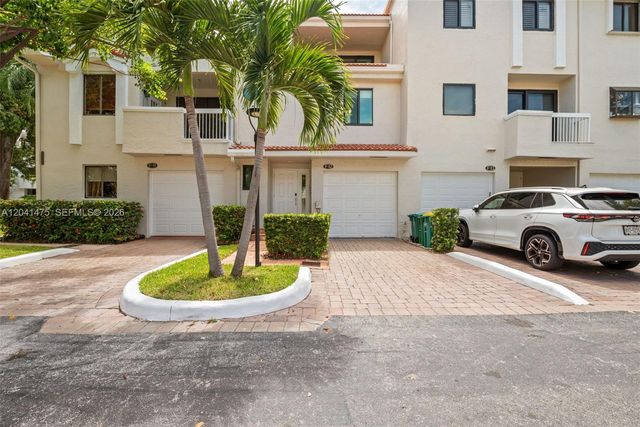 21387 Marina Cove Circle 12F, Aventura, FL 33180