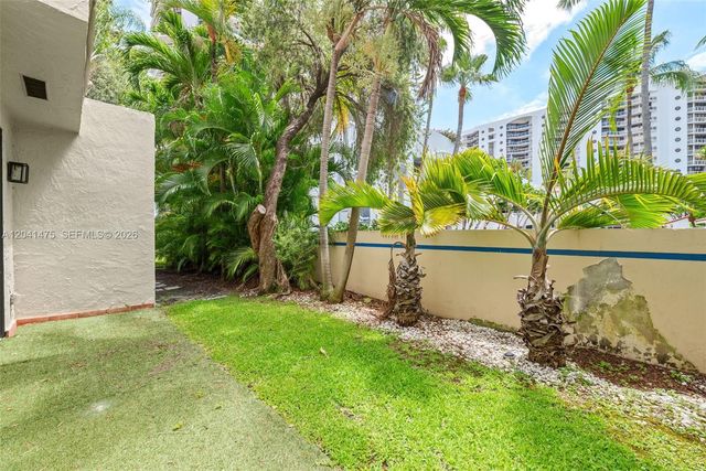 21387 Marina Cove Circle 12F, Aventura, FL 33180