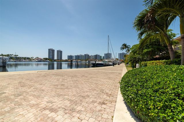 21387 Marina Cove Circle 12-F, Aventura, FL 33180
