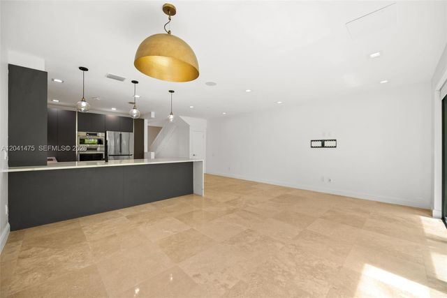 21387 Marina Cove Circle 12F, Aventura, FL 33180