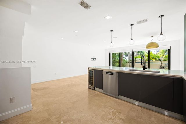 21387 Marina Cove Circle 12F, Aventura, FL 33180