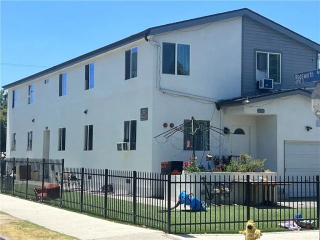 948 E 42nd Place, Los Angeles, CA 90011