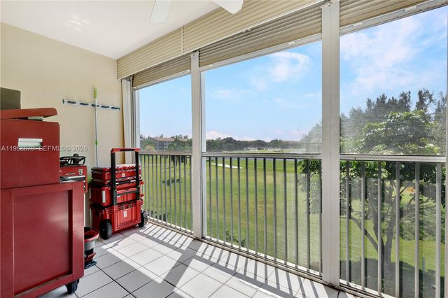 12500 SW 6th Street 311N, Pembroke Pines, FL 33027
