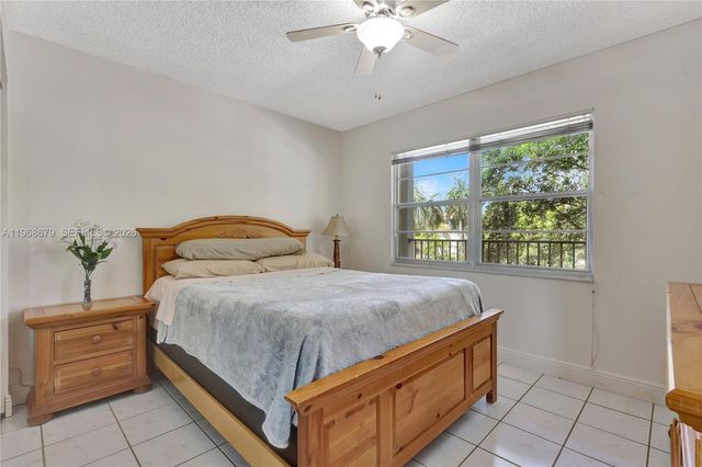 12500 SW 6th Street 311N, Pembroke Pines, FL 33027