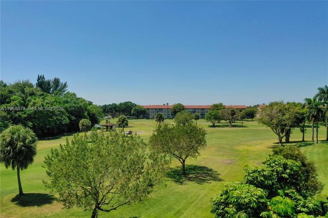 12500 SW 6th Street 311N, Pembroke Pines, FL 33027