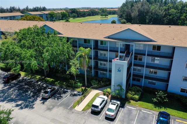 12500 SW 6th Street 311N, Pembroke Pines, FL 33027