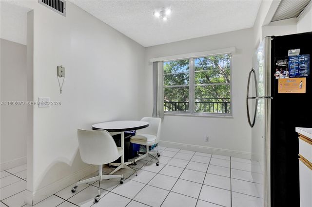 12500 SW 6th Street 311N, Pembroke Pines, FL 33027