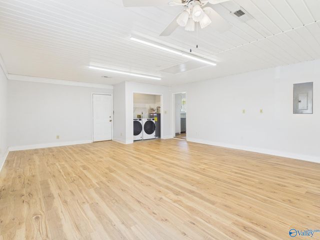 200 Silverwood Lane NE, Hazel Green, AL 35750
