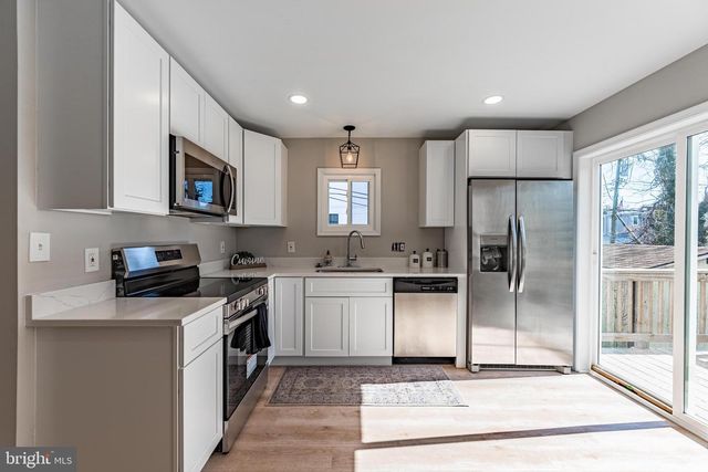 1221 DELLWOOD AVE, Baltimore, MD 21211