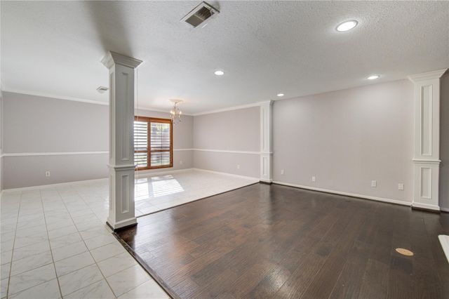 13907 Piping Rock Lane, Houston, TX 77077