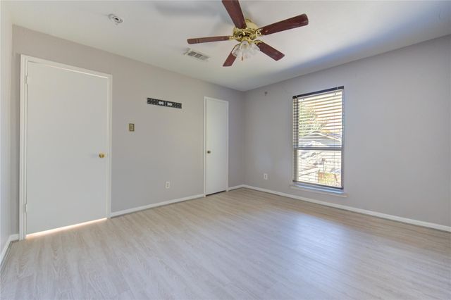 13907 Piping Rock Lane, Houston, TX 77077