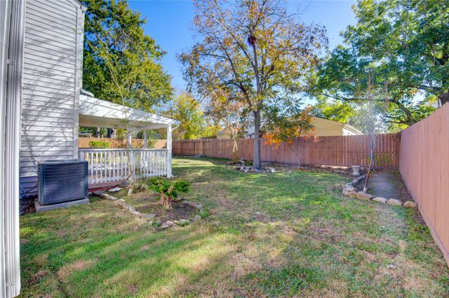 13907 Piping Rock Lane, Houston, TX 77077