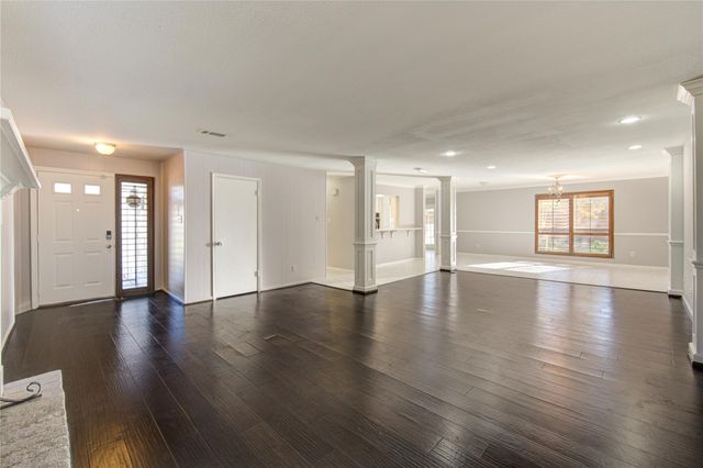 13907 Piping Rock Lane, Houston, TX 77077