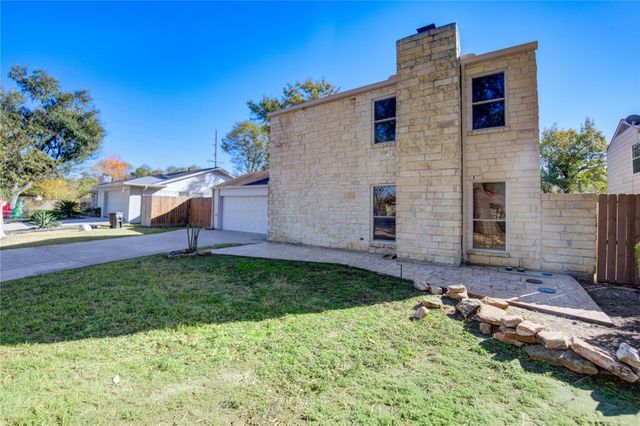 13907 Piping Rock Lane, Houston, TX 77077