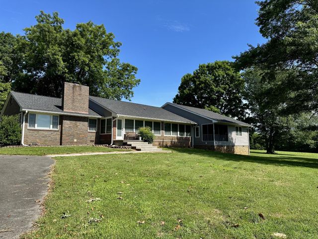 991 Highway 39, E, Englewood, TN 37329