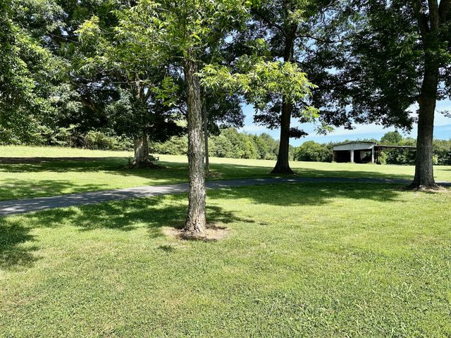 991 Highway 39, E, Englewood, TN 37329