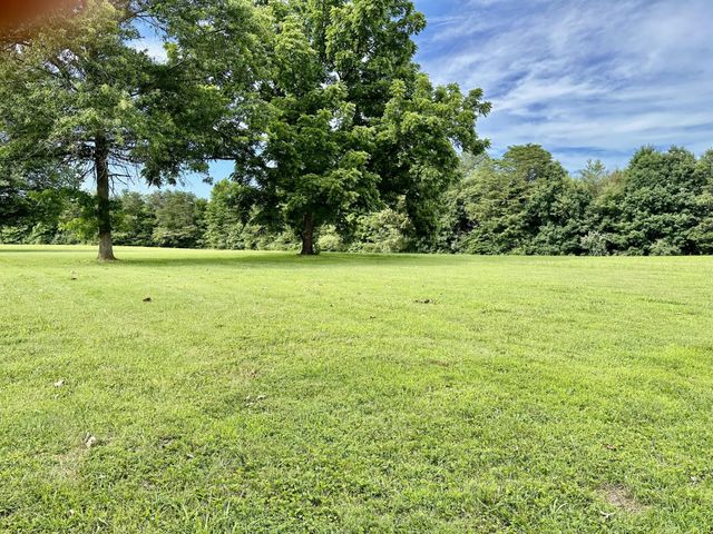 991 Highway 39, E, Englewood, TN 37329
