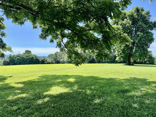 991 Highway 39, E, Englewood, TN 37329