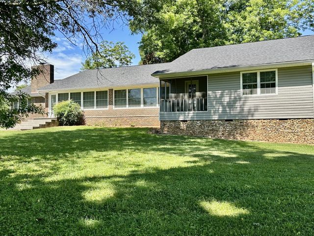 991 Highway 39, E, Englewood, TN 37329