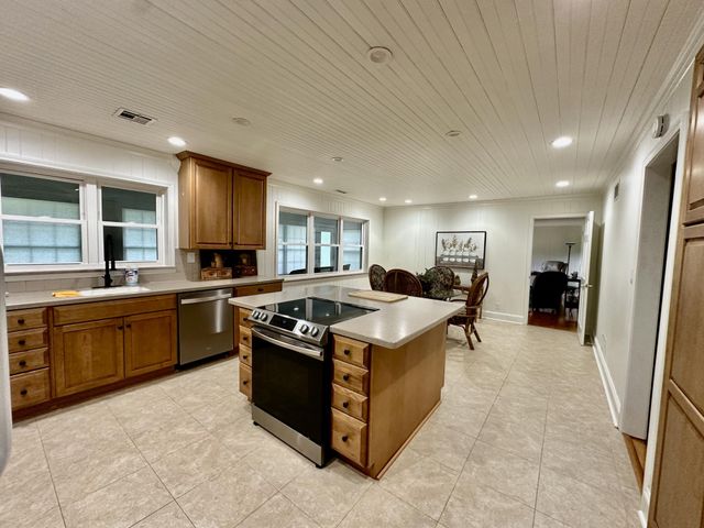 991 Highway 39, E, Englewood, TN 37329
