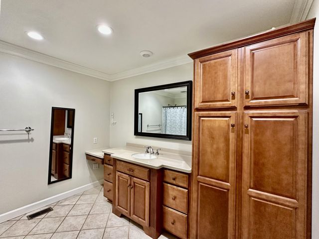 991 Highway 39, E, Englewood, TN 37329