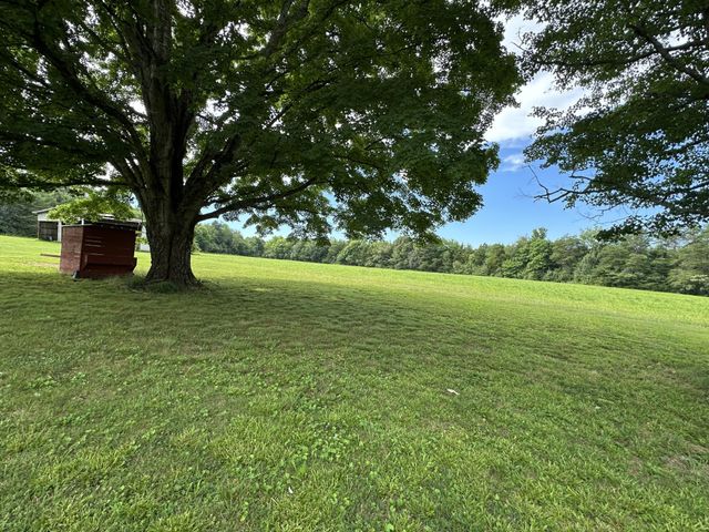 991 Highway 39, E, Englewood, TN 37329