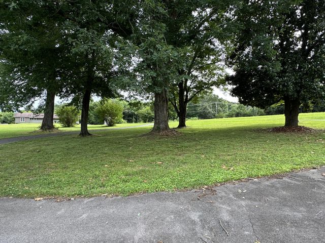 991 Highway 39, E, Englewood, TN 37329