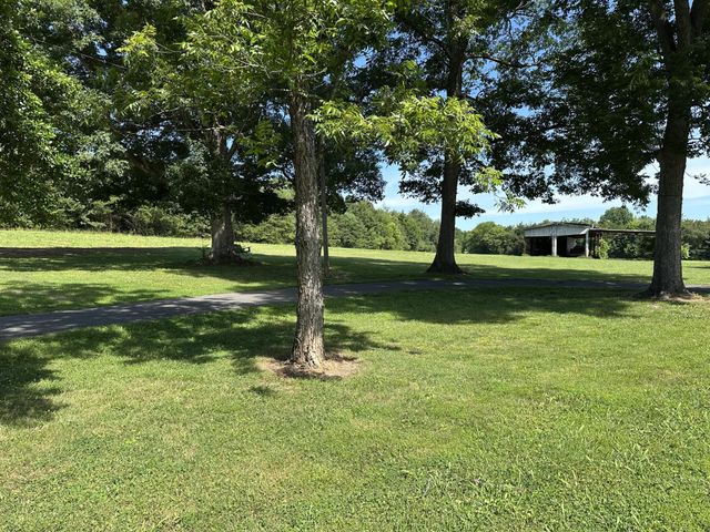 991 Highway 39, E, Englewood, TN 37329