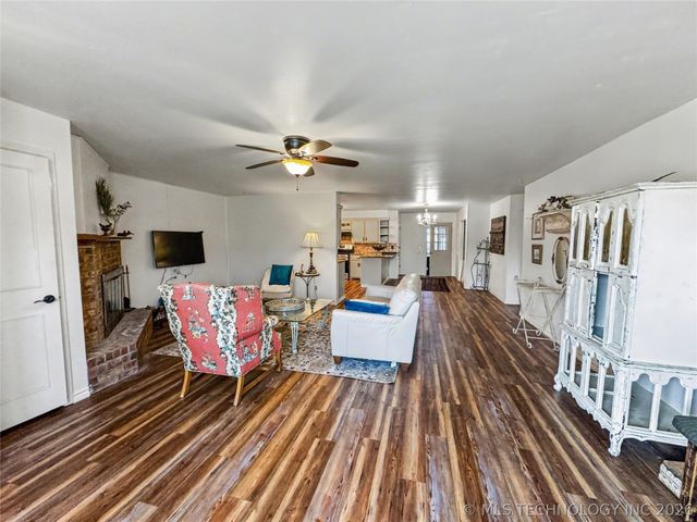 603 N Cedar Avenue, Tahlequah, OK 74464