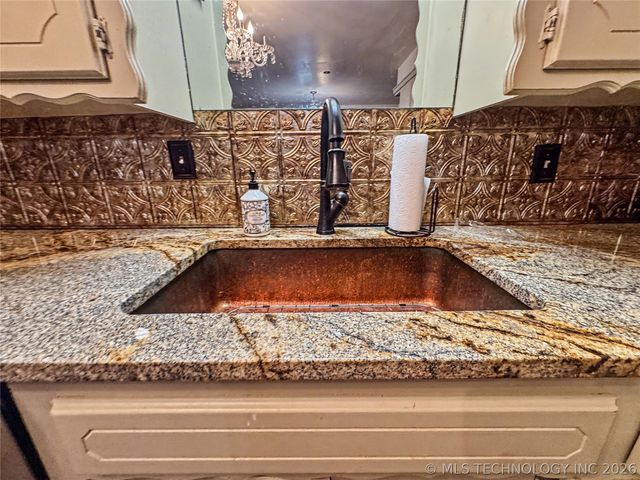 603 N Cedar Avenue, Tahlequah, OK 74464