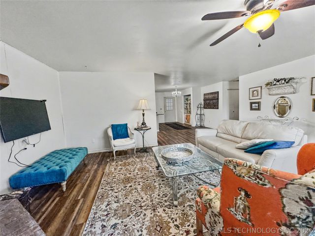 603 N Cedar Avenue, Tahlequah, OK 74464