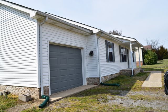 705 Polk Ave, Oak Grove, KY 42262