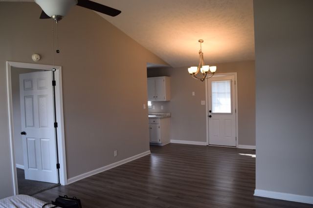 705 Polk Ave, Oak Grove, KY 42262