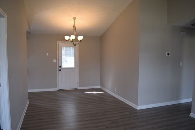 705 Polk Ave, Oak Grove, KY 42262