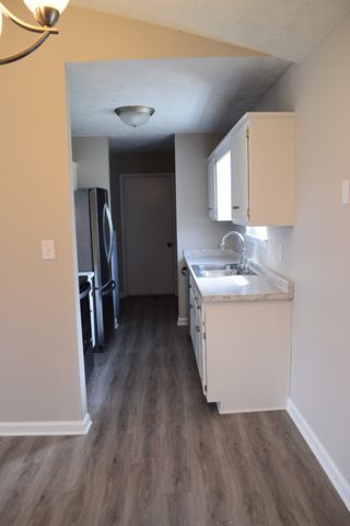 705 Polk Ave, Oak Grove, KY 42262