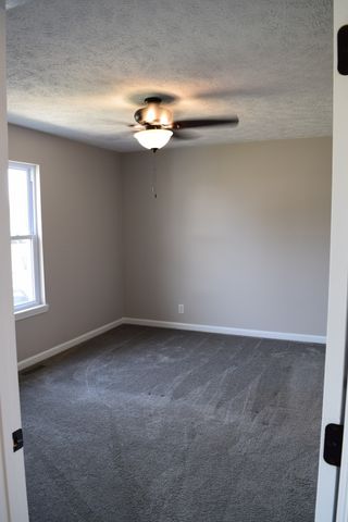 705 Polk Ave, Oak Grove, KY 42262