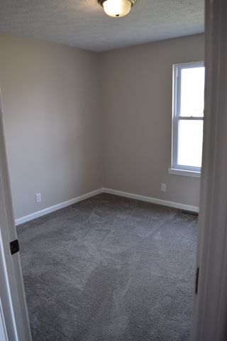 705 Polk Ave, Oak Grove, KY 42262