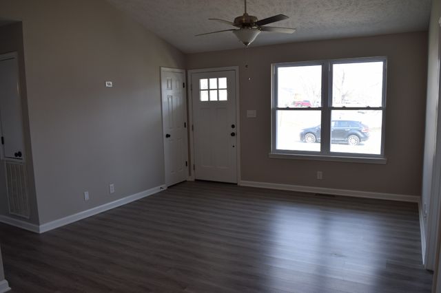 705 Polk Ave, Oak Grove, KY 42262