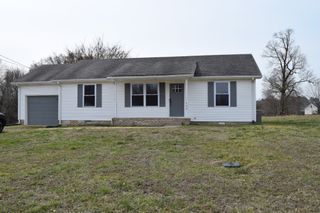 705 Polk Ave, Oak Grove, KY 42262