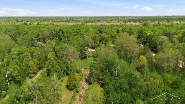 2710 S Whitney Beach Road, Billings Twp, MI 48612