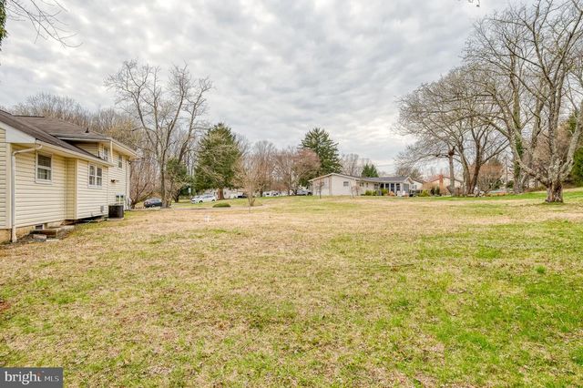 823 PETEM RD, Kingsville, MD 21087