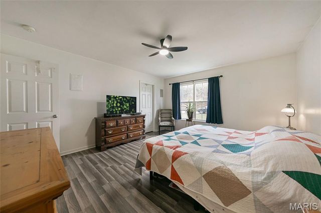 671 Walnut Ridge, Fenton, MO 63026