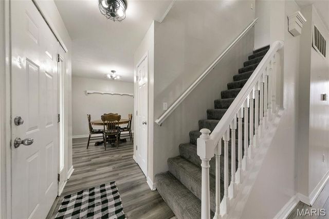 671 Walnut Ridge, Fenton, MO 63026