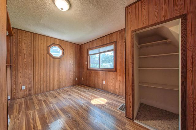 607 Charles Avenue, Saint Paul, MN 55103