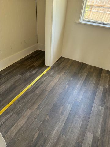 806 Plum Street, Caldwell, TX 77836