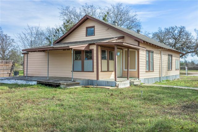 806 Plum Street, Caldwell, TX 77836