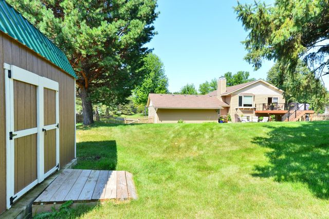 17400 Barrington Court, Minnetonka, MN 55345