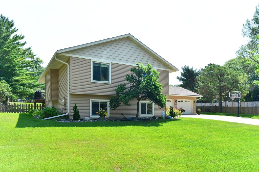 17400 Barrington Court, Minnetonka, MN 55345 — photo 4