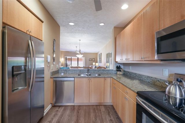 6006 GULF DRIVE 214, Holmes Beach, FL 34217