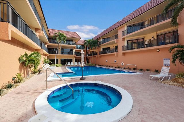 6006 GULF DRIVE 214, Holmes Beach, FL 34217